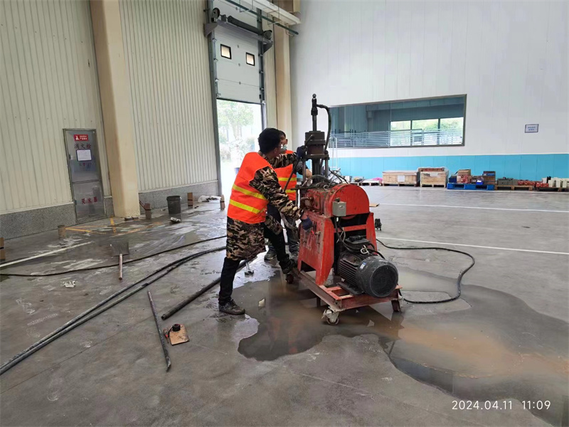 阳江厂房地面下沉塌陷注浆加固施工